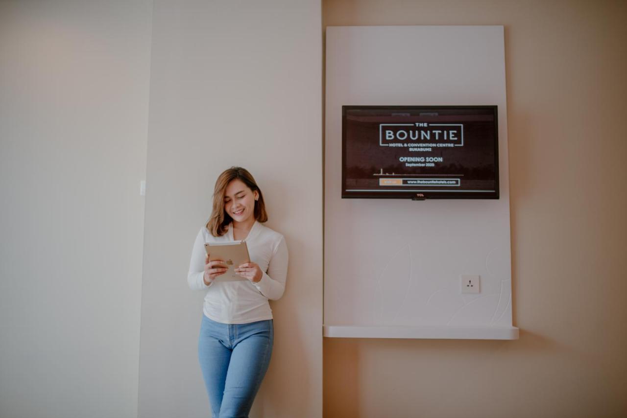 The Bountie Hotel And Convention Centre Sukabumi Esterno foto