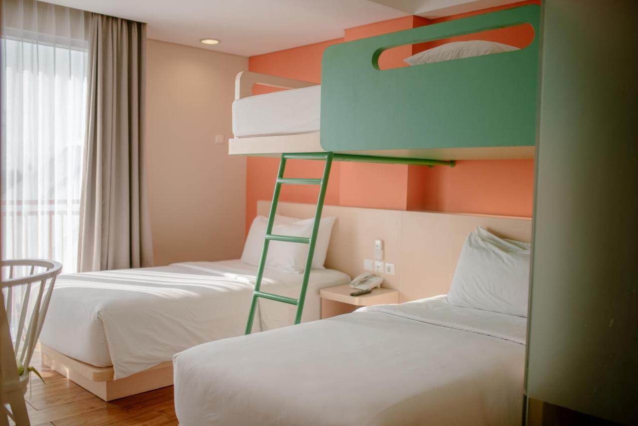 The Bountie Hotel And Convention Centre Sukabumi Esterno foto