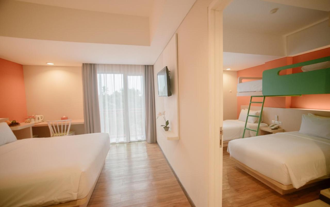 The Bountie Hotel And Convention Centre Sukabumi Esterno foto