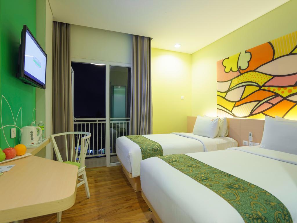 The Bountie Hotel And Convention Centre Sukabumi Esterno foto